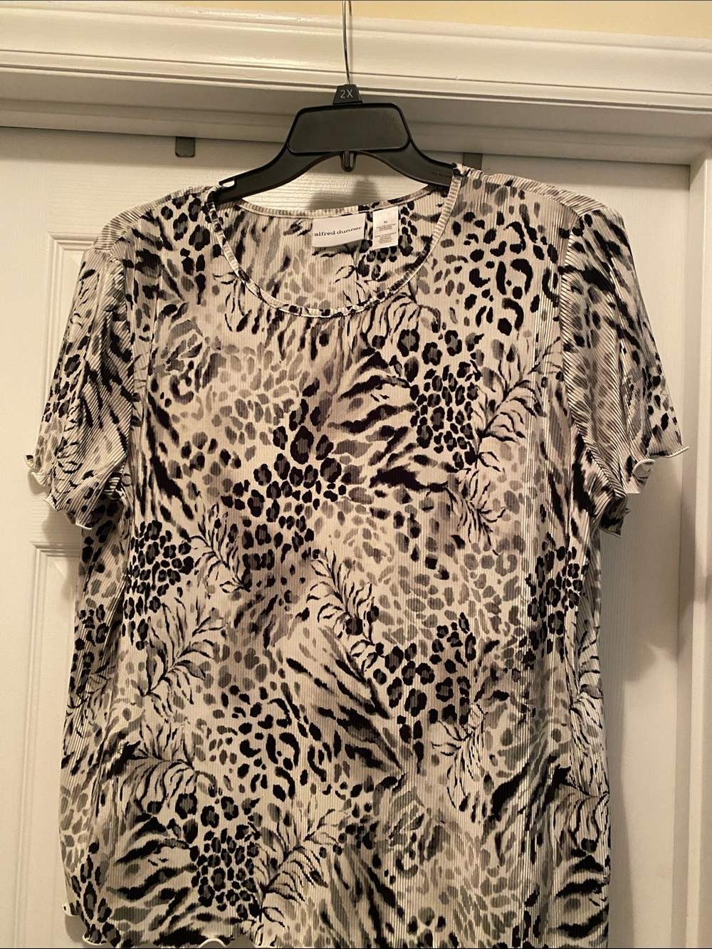 Alfred Dunner Black & White Animal Print Short Sleeve Top